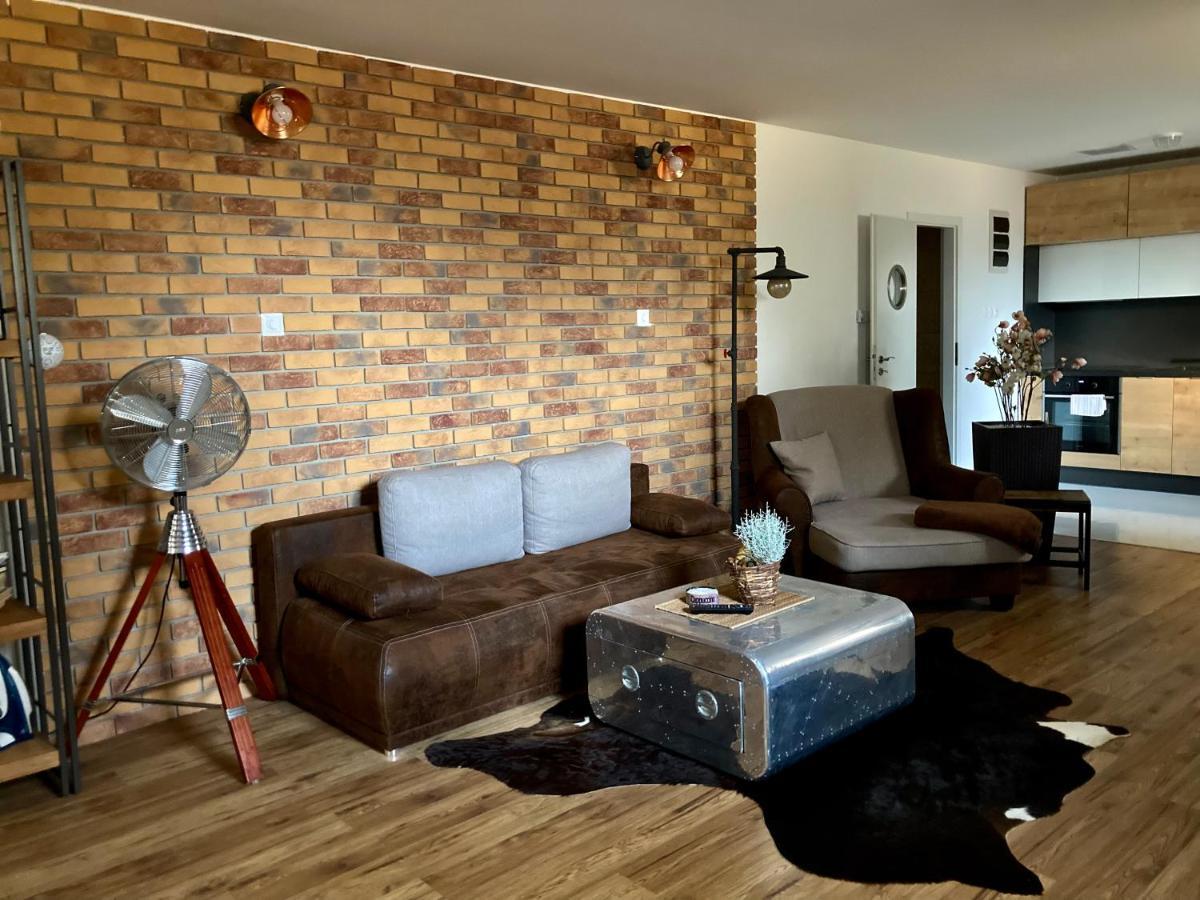 Underground Apartment Bratislava-Nivy Kültér fotó