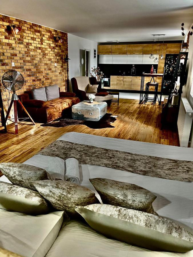 Underground Apartment Bratislava-Nivy Kültér fotó